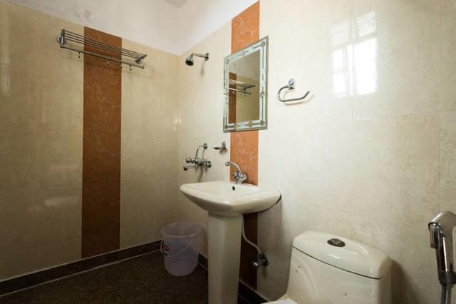 Dwarka Residency 2*