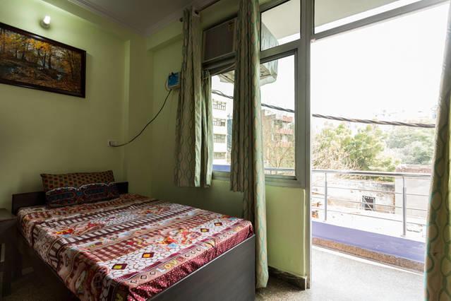 Dwarka Residency Bed & Breakfast 2*